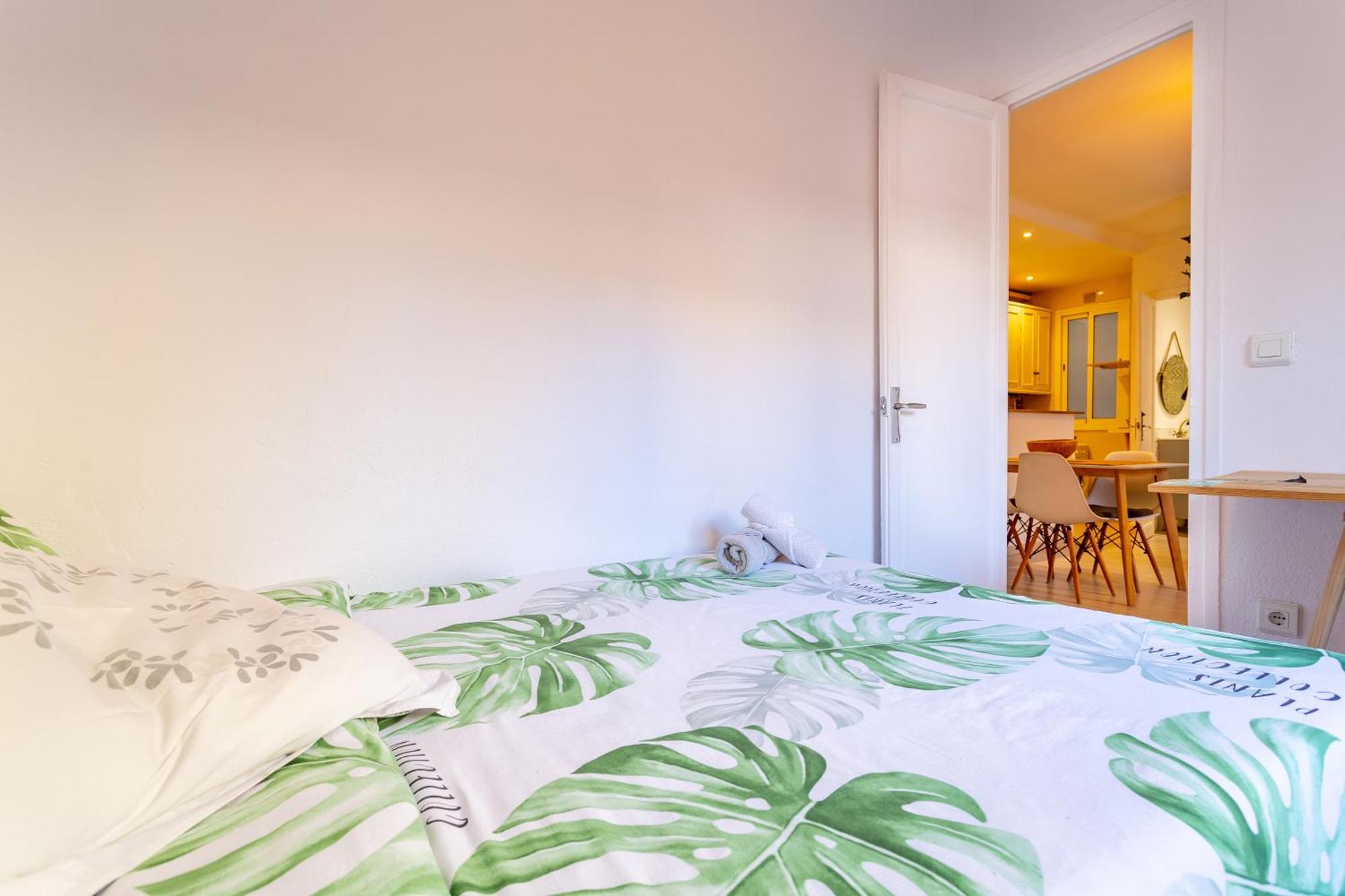 Cosy Apartment. 10Min Walk To The Beach & Train Тарагона Екстериор снимка
