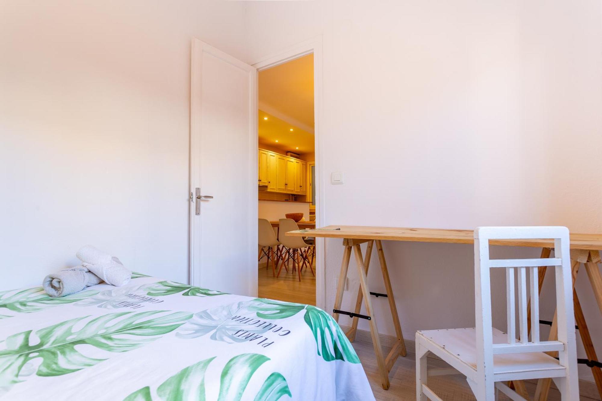 Cosy Apartment. 10Min Walk To The Beach & Train Тарагона Екстериор снимка